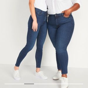 Old Navy Extra High-Waisted Rockstar Super Skinny Jeans Size 18